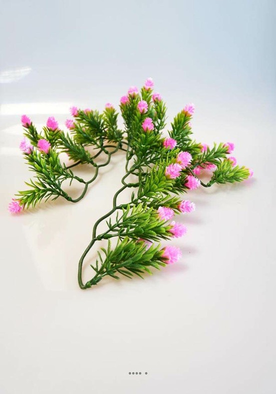 Chute de mini pomme de pin artificielle