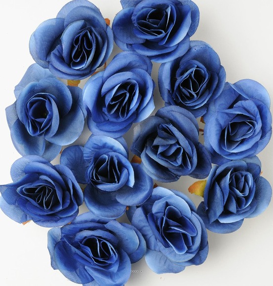 Tetes de rose Artificielle X 12 Bleu D 4 5