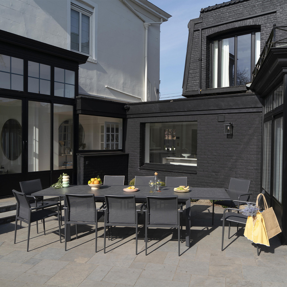 Ensemble 8/12p en aluminium et plateau en verre gris avec 10 fauteuils modulo