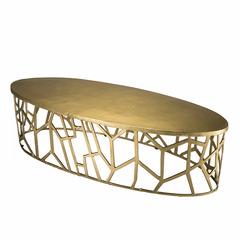 Table basse ovale avec piètement graphique en aluminium doré b150
