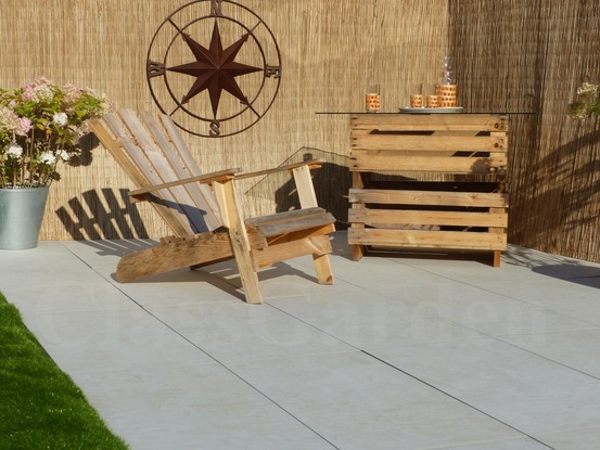 Terrasse beton ivoire 30 m² - 60 dalles