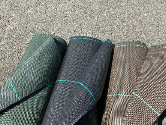 Toile de paillage verte 130 gr/m² - 2.10 x 15 ml