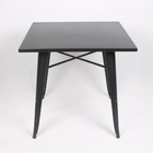 Table noire carrée style industriel tout en métal modèle factory loft