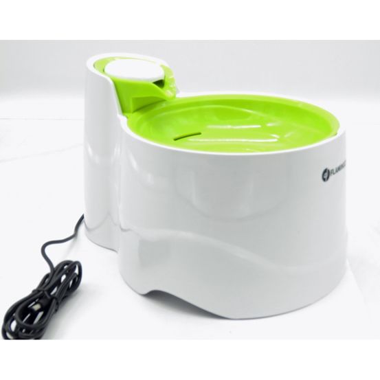 Fontaine bellagio 2 litres, pour chiens et chats couleur vert.