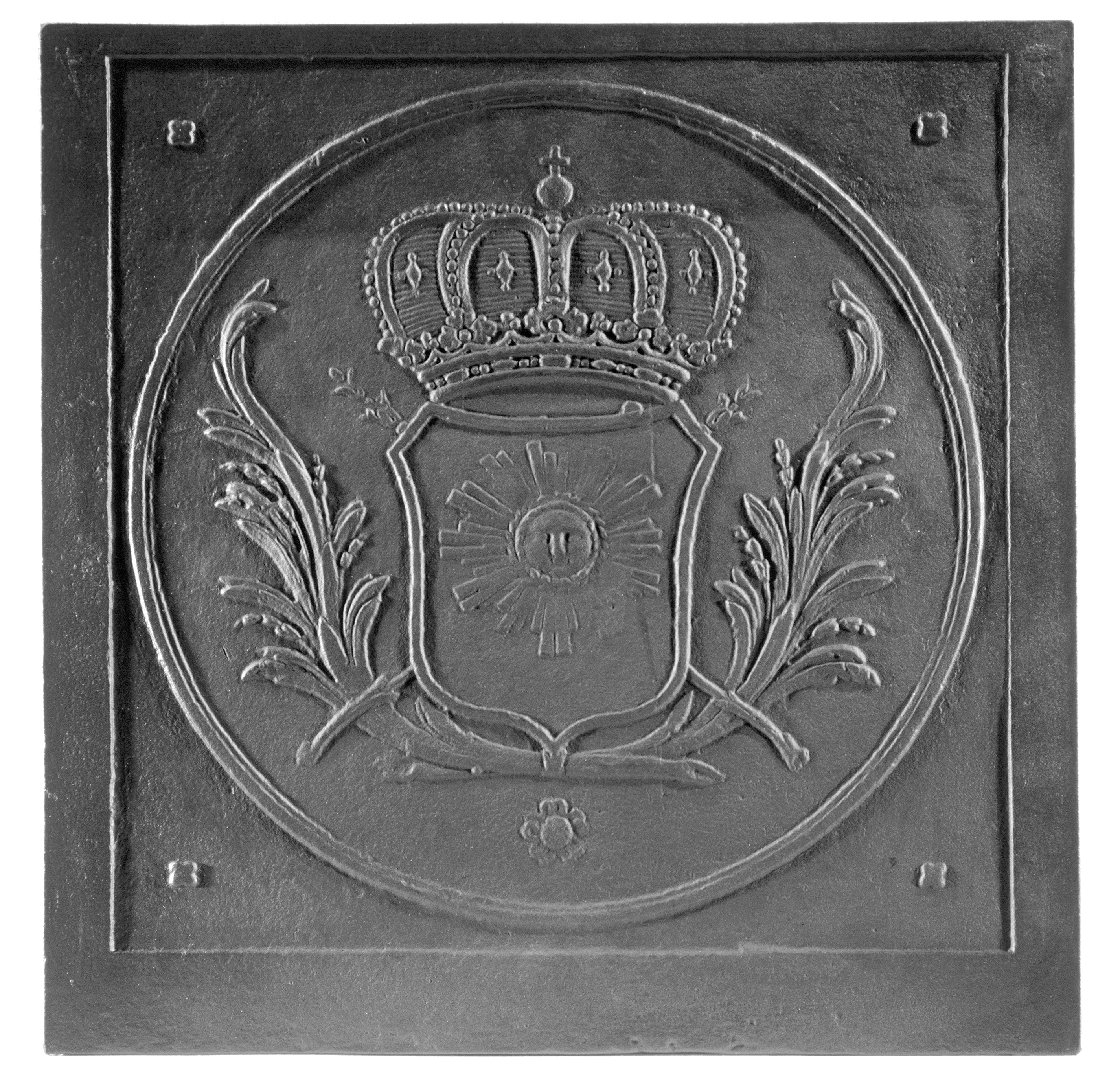 Plaque de cheminée au nom du roy h. 76,5cm x l. 76,5cm