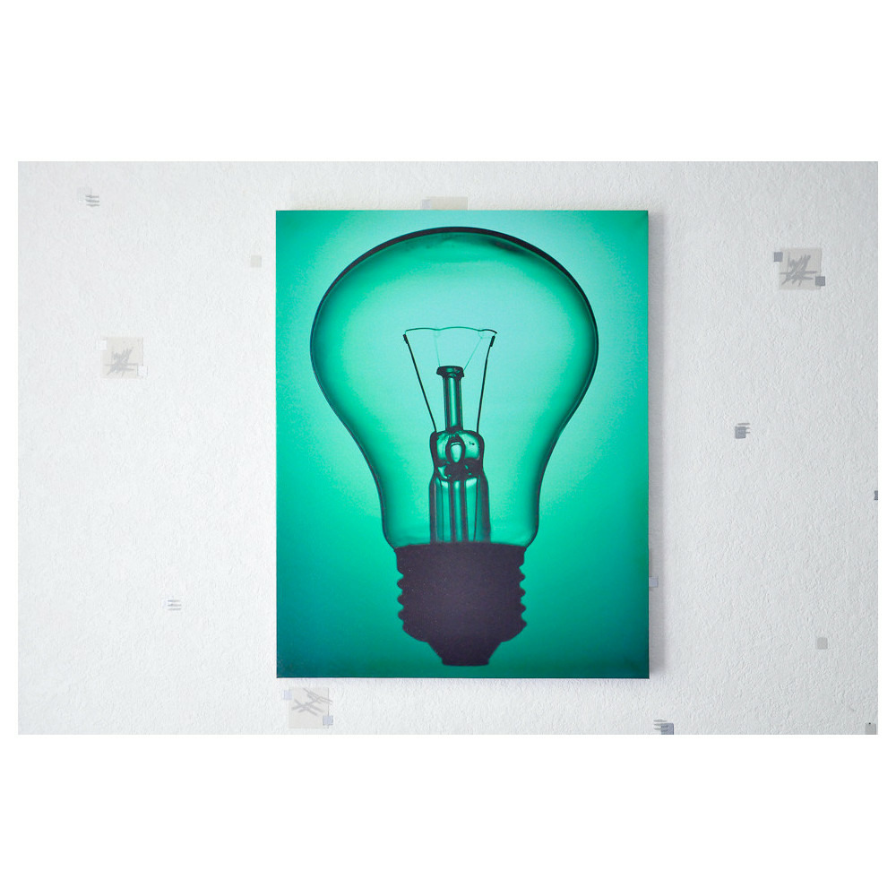 Tableau imprimé ampoule avec effet négatif sur fond vert