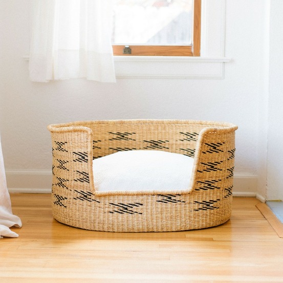 Bora - panier design chien / chat en herbe naturelle, motif géo noir, taille l