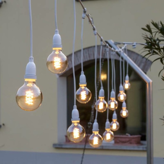 Guirlande guinguette stalactite 5m hauteur 70cm 8 douilles e27 cable blanc luxa 230v ip44 lotti