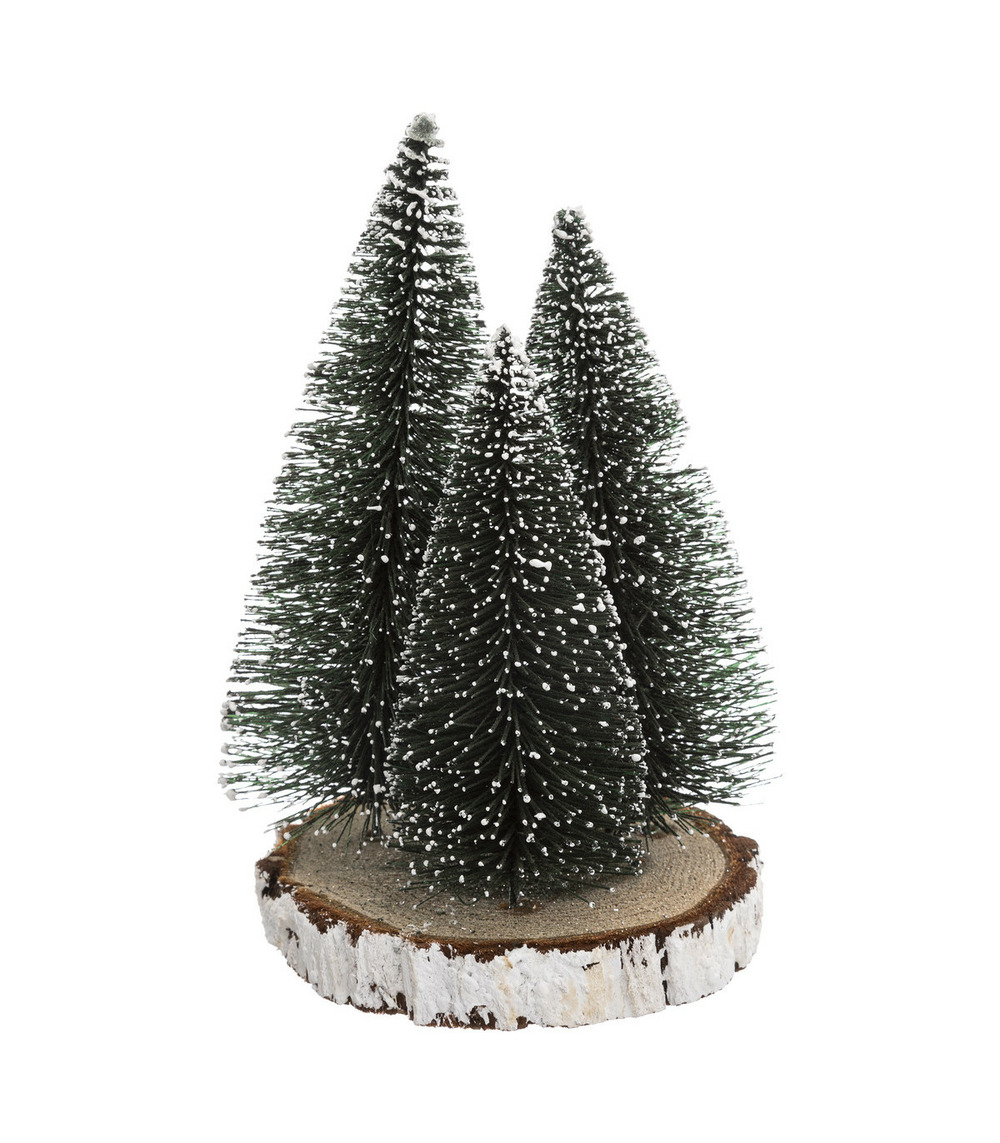 Déco de table 3 sapins verts enneigés sur rondin d 15 x h 20 cm