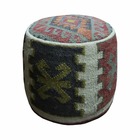 Pouf à motifs kilim colorés