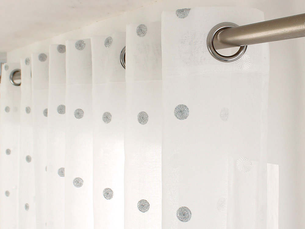 Lot de 2 voilages brodés smarties blanc/argent 140 x 240 cm