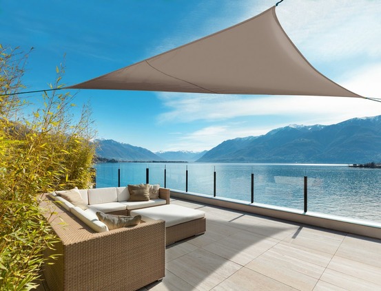 Voile d'ombrage élastique