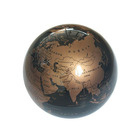 Globe terre auto-rotatif noir et or (diam 14 cm)