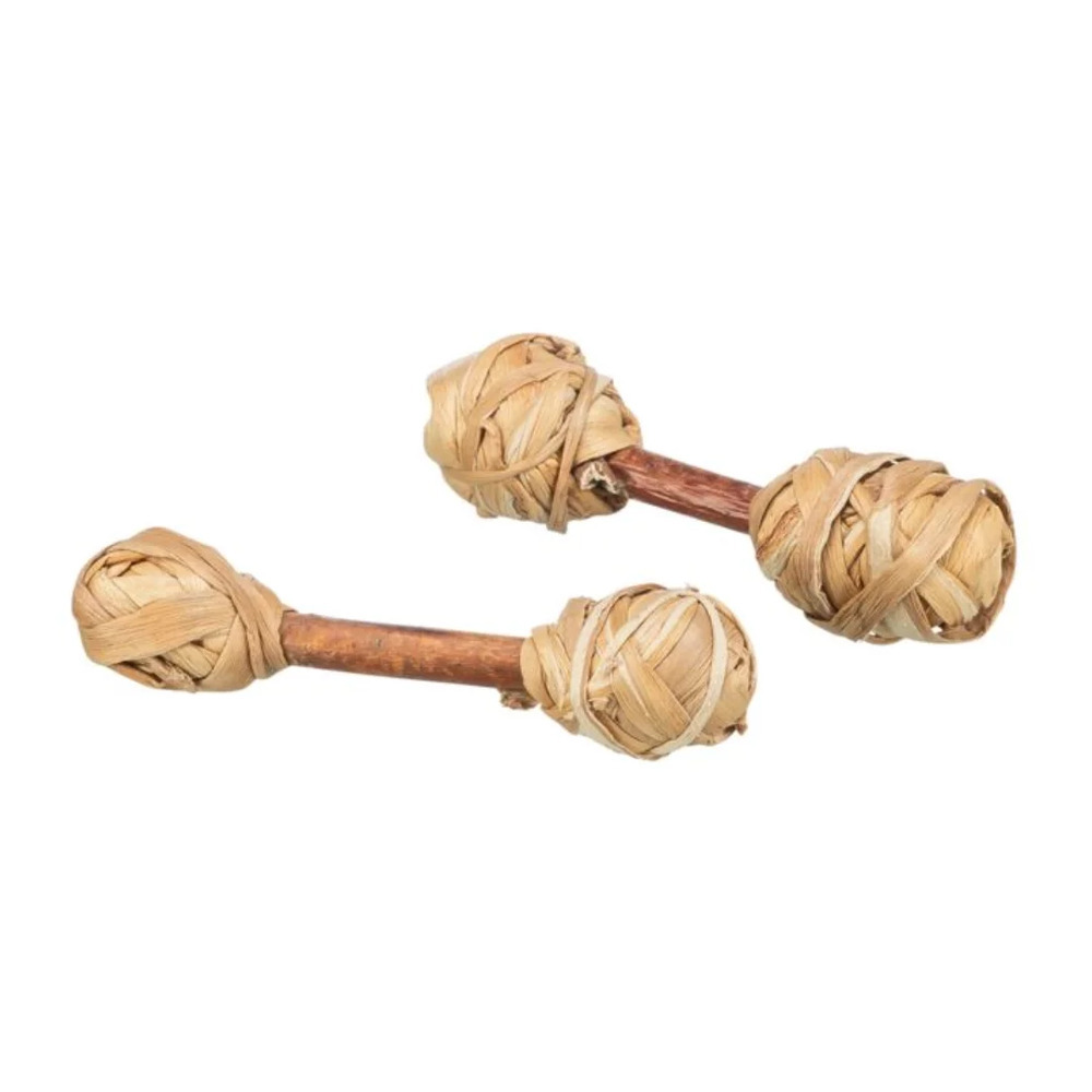 Haltères en bois et herbe