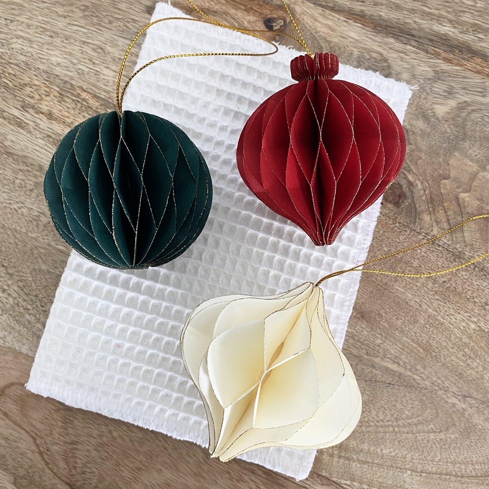 Décoration alvéolée boules de noel - set de 3