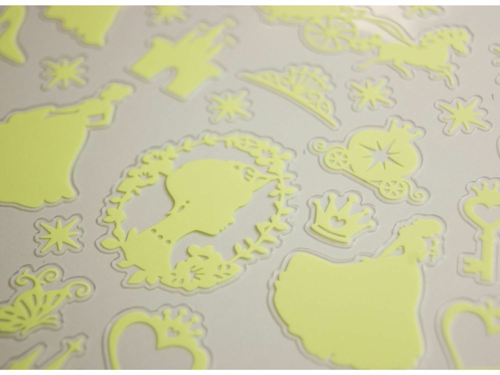 Autocollants phosphorescents - silhouettes de princesses