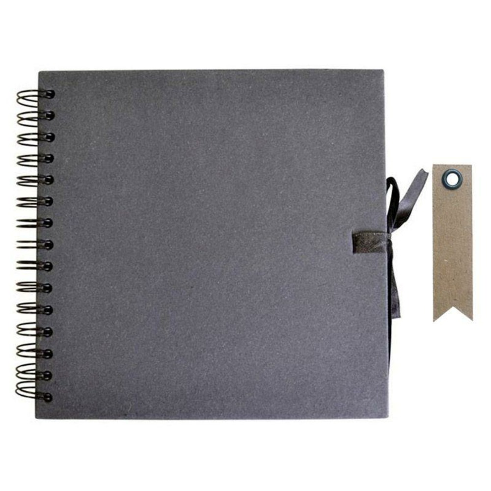 Carnet scrapbooking 20 x 20 cm noir + 20 étiquettes kraft fanion