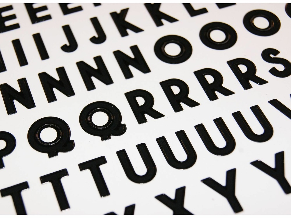 92 autocollants - alphabet et chiffres - noir