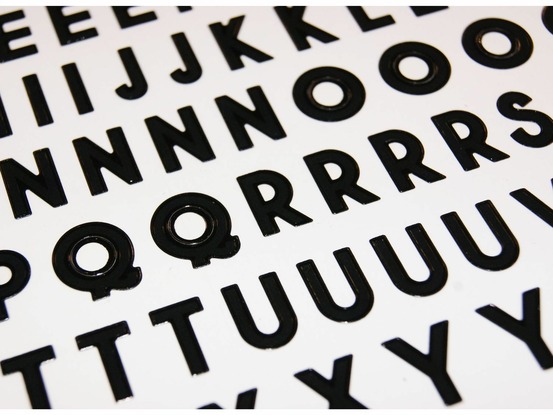 92 autocollants - alphabet et chiffres - noir