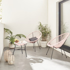 Lot de 2 fauteuils acapulco forme d'oeuf avec table d'appoint - rose pale - fauteuils 4 pieds design rétro. Avec table basse.