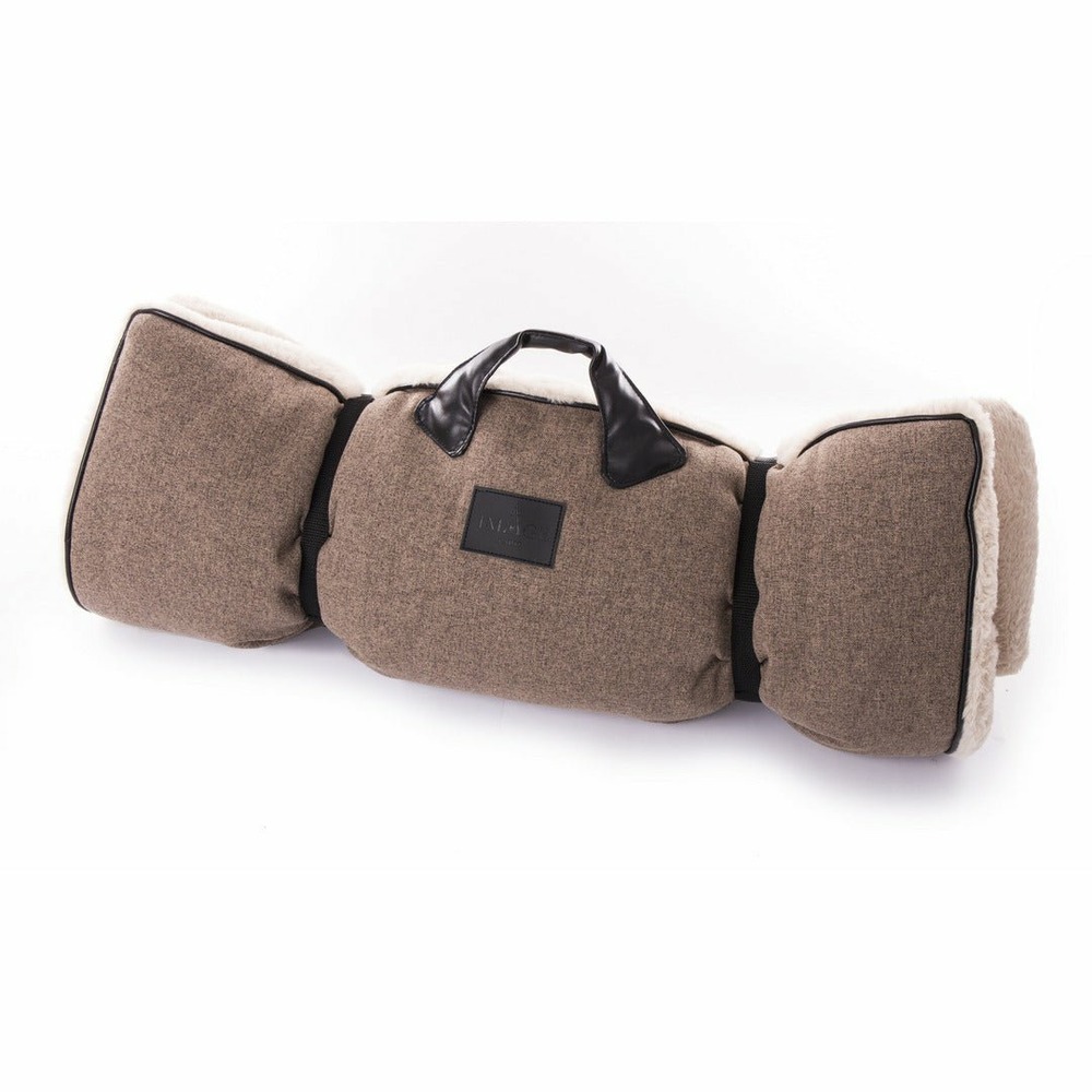 Plaid pour chiens et chats élégance et volupté image by