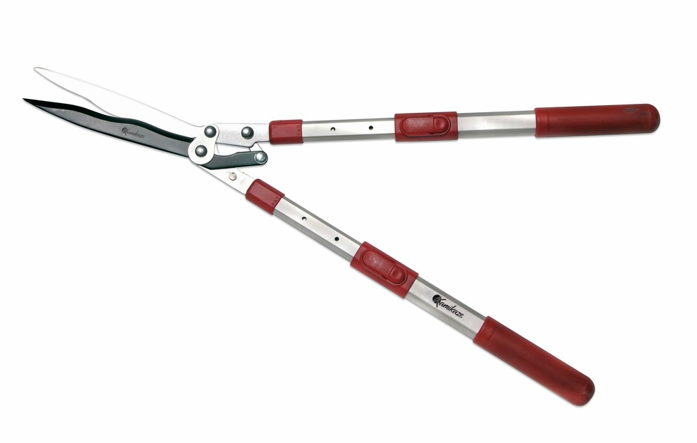 KM-40 ciseaux à haies télescopiques. Coupe en dérivation. Lame ondulée de 25 cm. Système de levier.