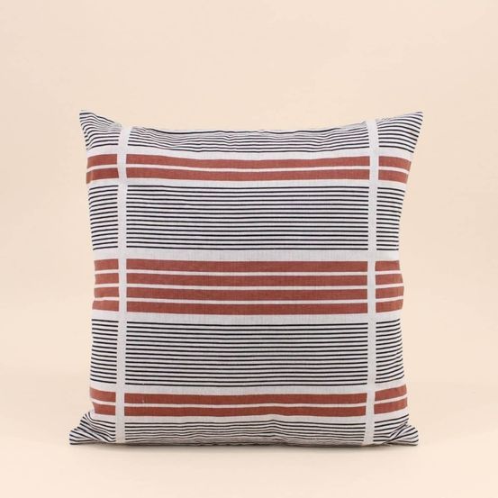 Coussin déperlant et anti uv rayures terracotta, noir 40x40cm