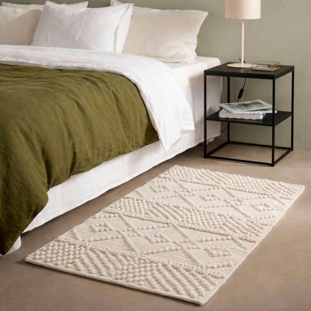 Tapis descente de lit motifs géométriques beige 60x110cm