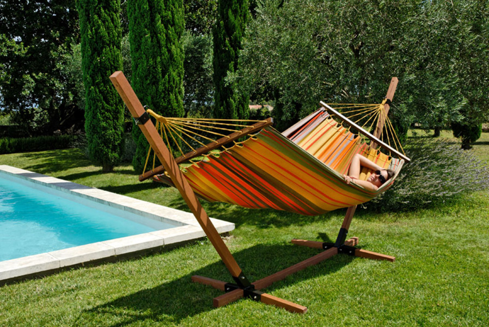 Toile hamac double raye orange avec barre d'ecartement 100% coton