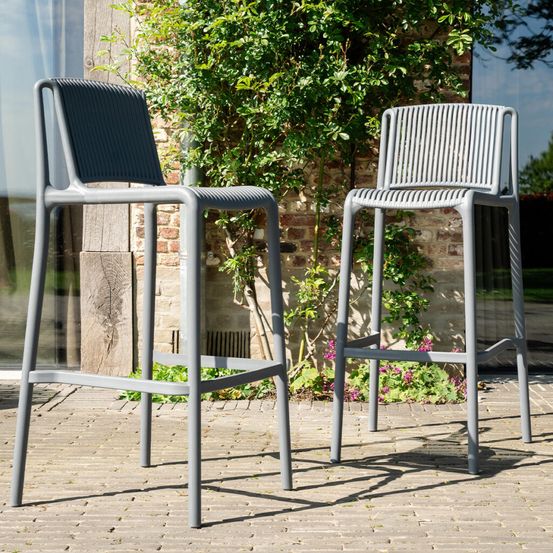 Lot de 2 chaises hautes de jardin en résine gris andrea
