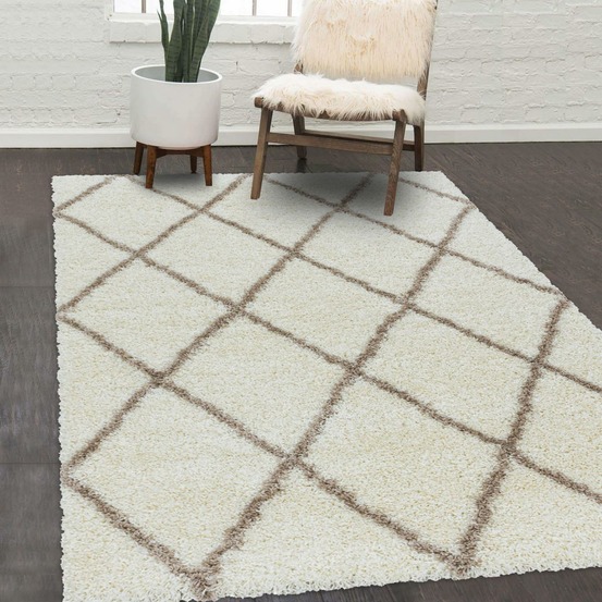 Tapis berbère 60x110 tissé motif losange shaggy a crème