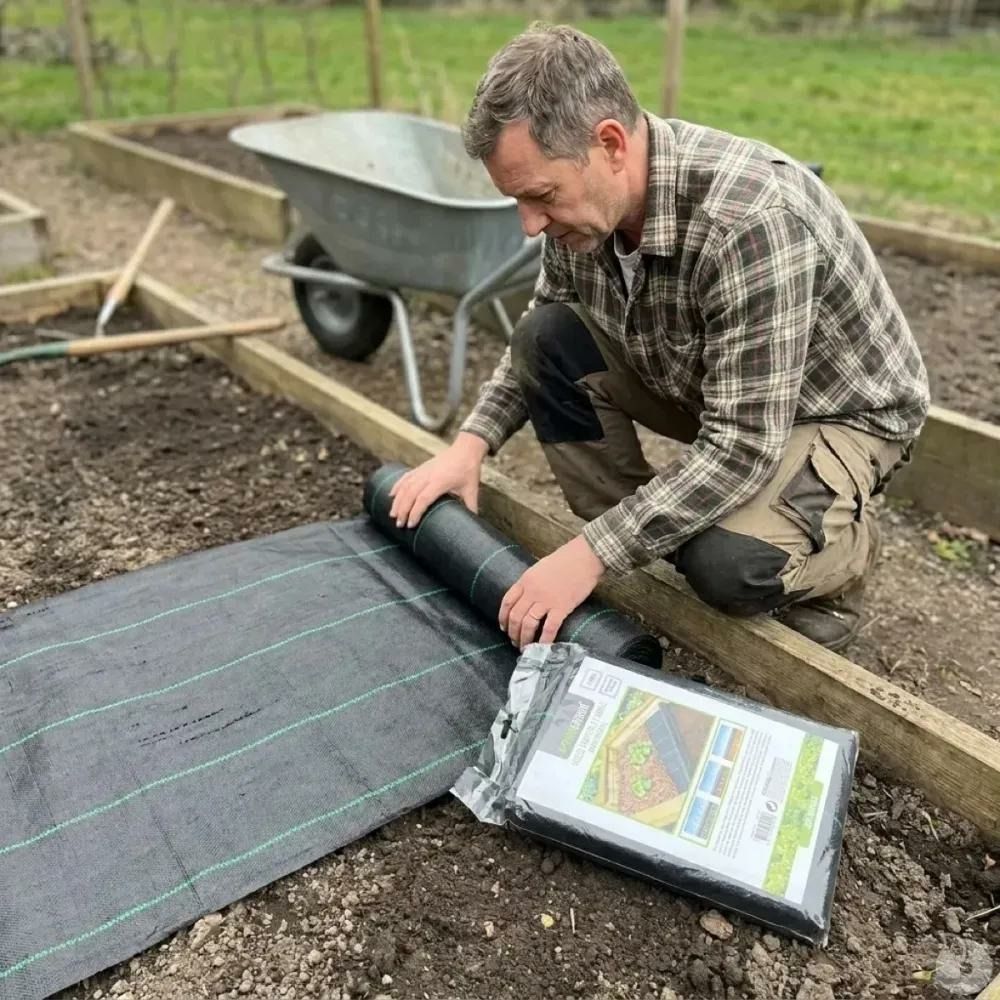Bâche anti-mauvaises herbes 1x10m polyéthylène 100g/m²