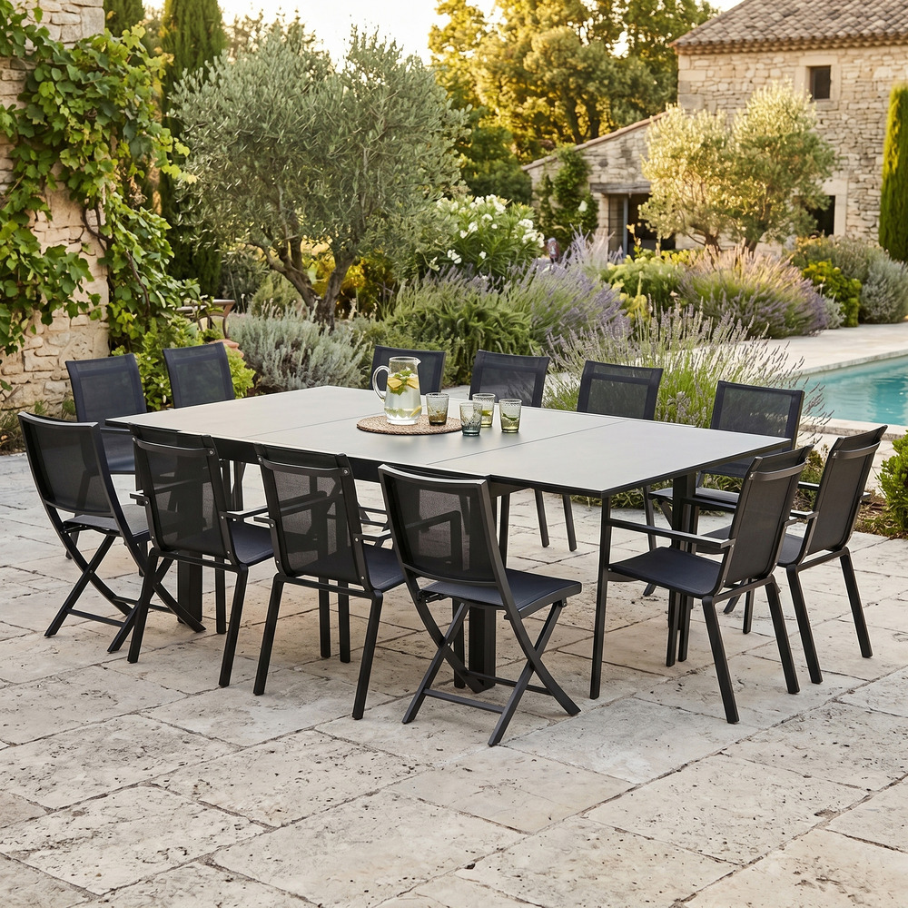 Ensemble blackstar 8/12p en aluminium noir et verre noir avec 8 fauteuils et 4 chaises pliantes en aluminium et textilène