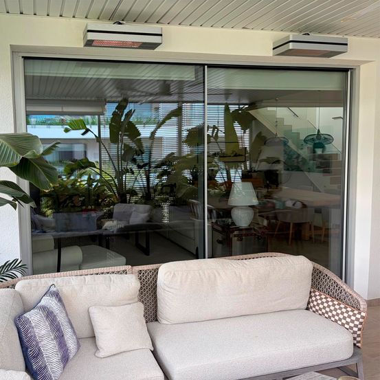 Chauffage de terrasse infrarouge argente 2000w sined caldo i box