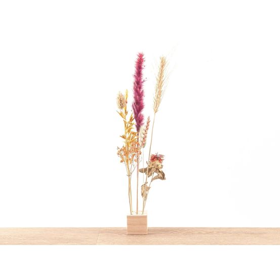 Fleurs séchées et son présentoir en bois