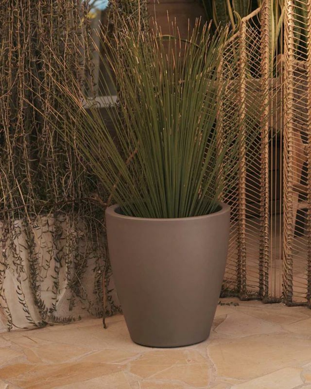 Pot de fleurs violeta 55 bronze opaque ø55x60cm