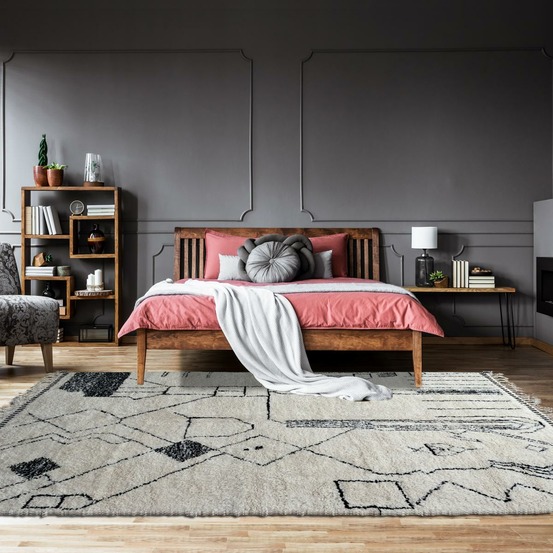 Authentique tapis berbère 250x350 fait à la main en laine blanc cassé et noir beni ouarain j