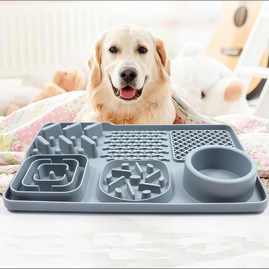 Tapis de léchage multifonctionnel et d'alimentation lente avec ventouse pour chiens