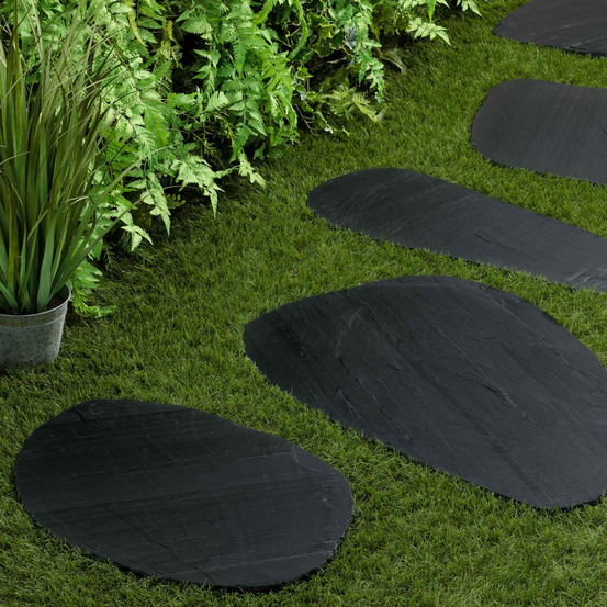 Pas japonais irrégulier ardoise noire 20-80x3 cm (à l'unité) - ro'ma nature