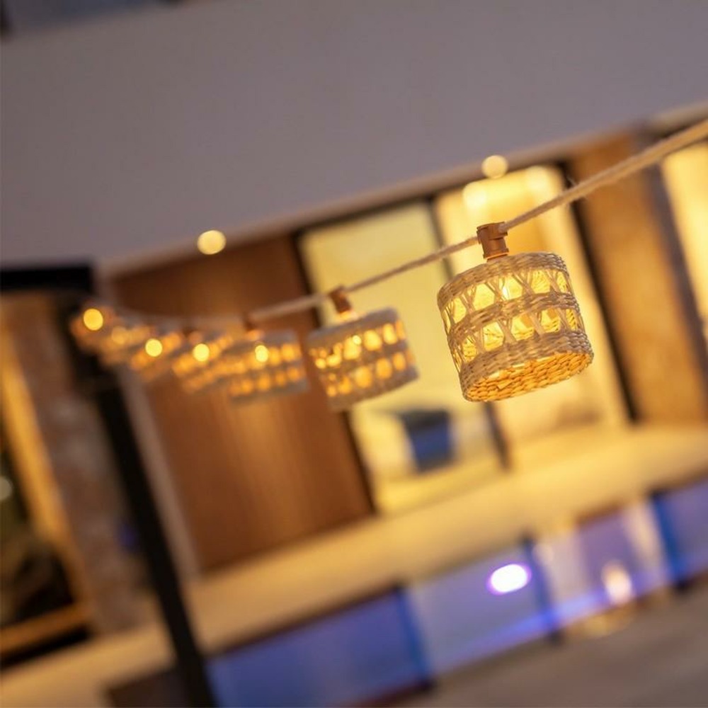 Guirlande solaire et usb alba 10 ampoules avec abat-jour en fibres naturelles