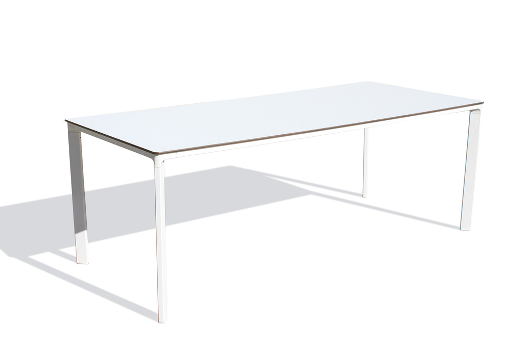 Table de jardin meet 8 places aluminium et peinture epoxy blanche