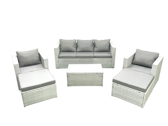 7 places salon de jardin avec canapé 3 places 2 chaise table basse rectangulaire 2 grand tabourets gris clair mixte