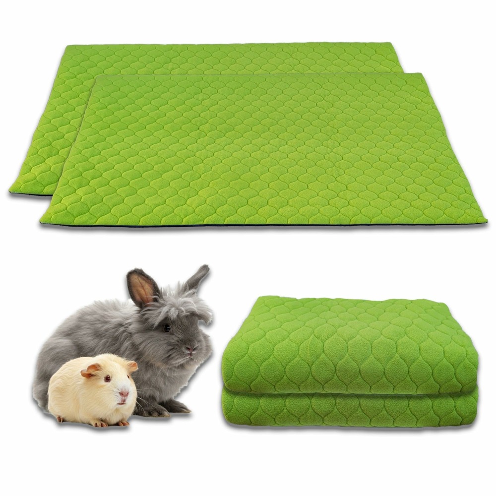 Lot de 2 - tapis qui remplace la litière pour cochon d'inde et lapin - absorbant, imperméable, passe en machine 105 x 105 cm
