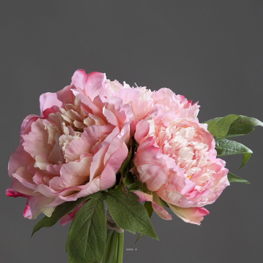 Bouquet de 3 pivoines epanouies artificielles corde et feuillage h 26 cm rose -