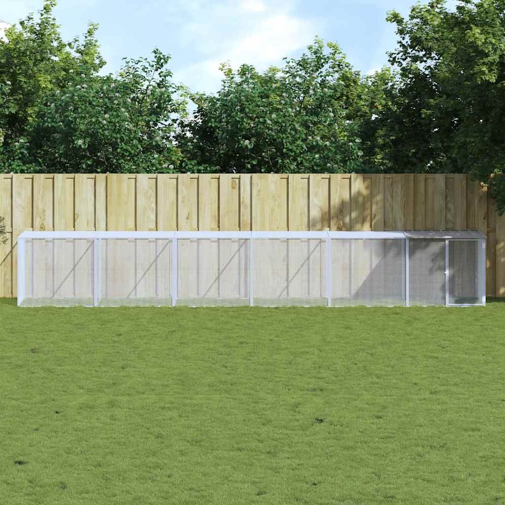 Grand poulailler 603 cm acier galvanisé avec parc grillagé et toit gris
