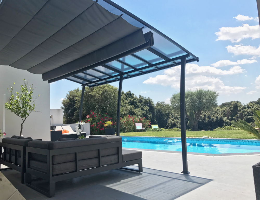 Oslo - pergola adossee en aluminium/acier 3,5x4m et panneaux polycarbonate