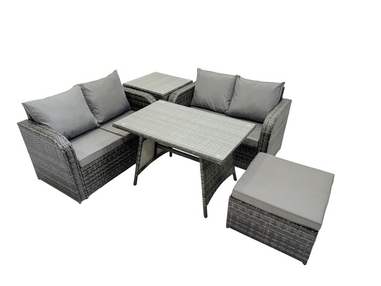 Ensemble de meubles de jardin en polyrotin 5 pièces avec table à manger rectangulaire canapé d'amour grand tabouret table d'appoint