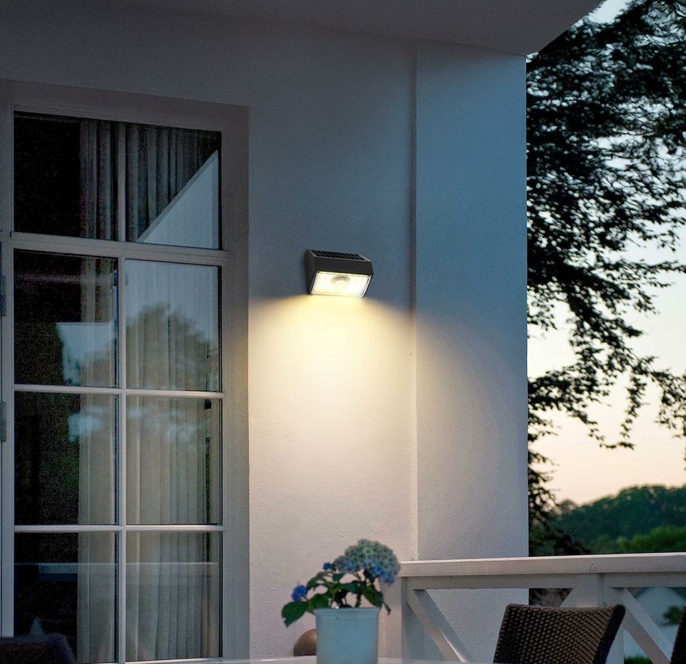 Eclairage solaire mural sécurité mars, compact, puissant et intelligent