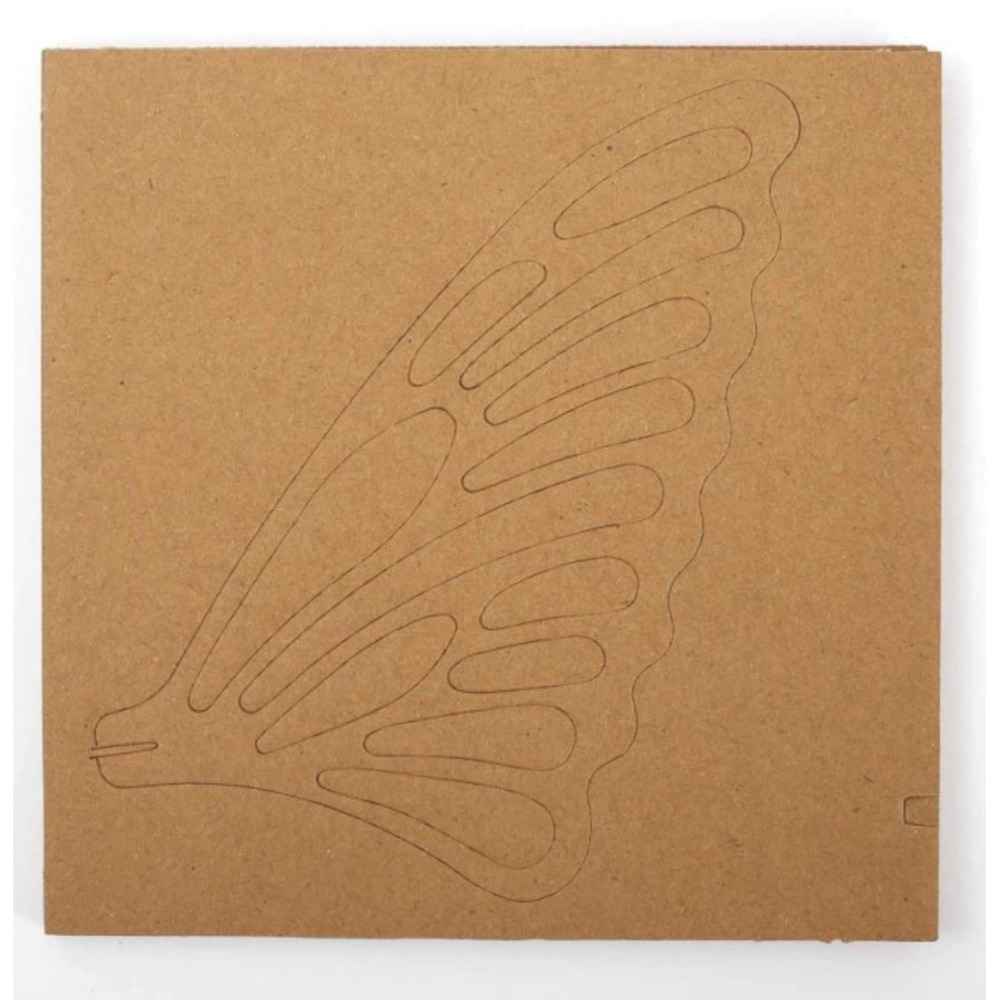 Maquette 3d en carton - papillon