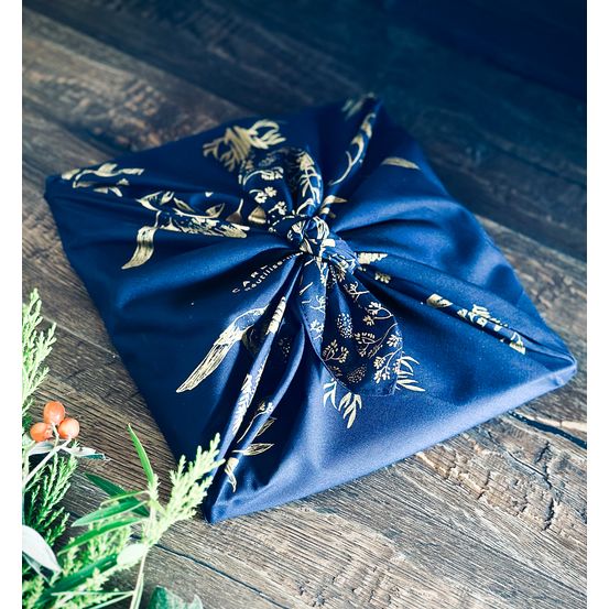 Emballage furoshiki coton recyclé : chante d'aube en bleu minuit (taille m)